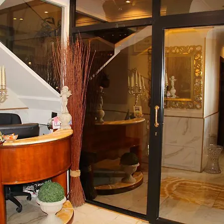Luxury Rooms H 2000 Roma 